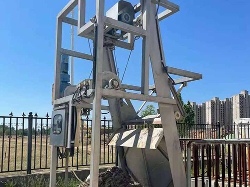 农田灌溉渠道小型清污机（手动款）：除杂防堵设备（厂家批发案例）案例实景图